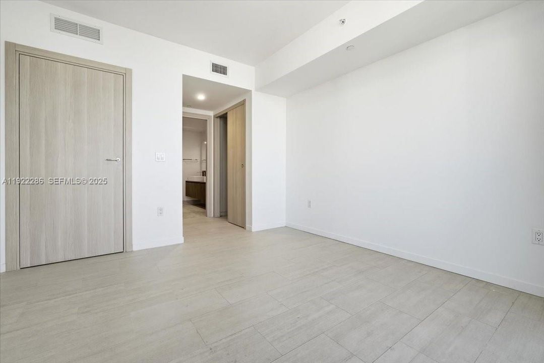 En Venta: $1,250,000 (1 camas, 1 baños, 826 Pies cuadrados)