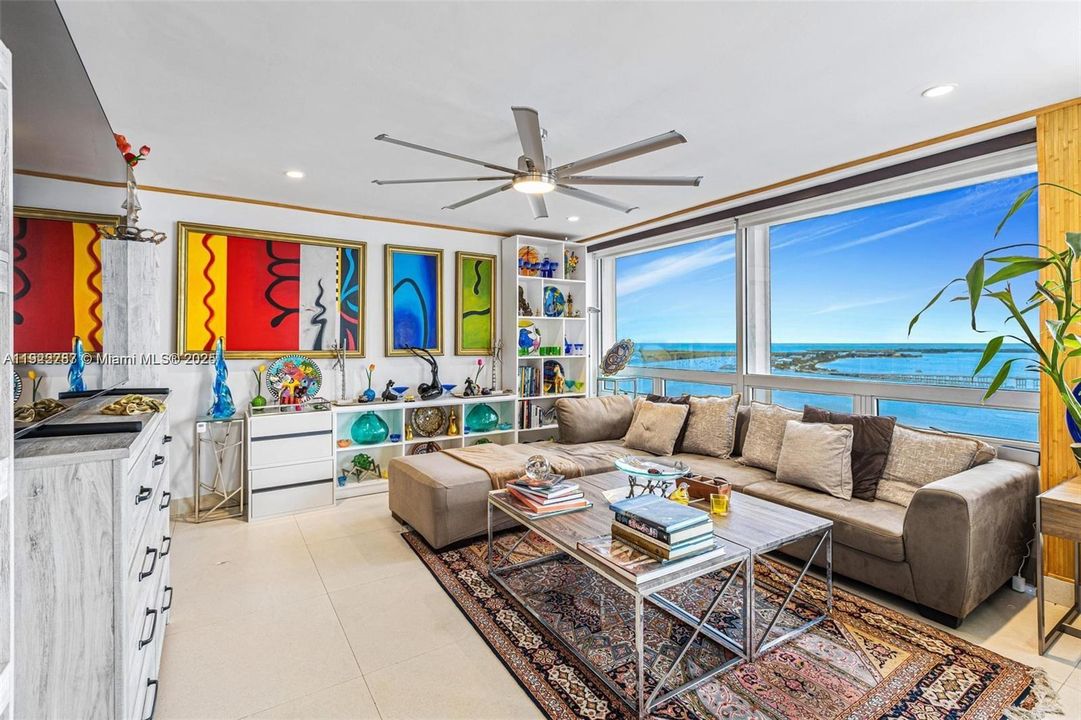 En Renta: $15,000 (4 camas, 4 baños, 3280 Pies cuadrados)