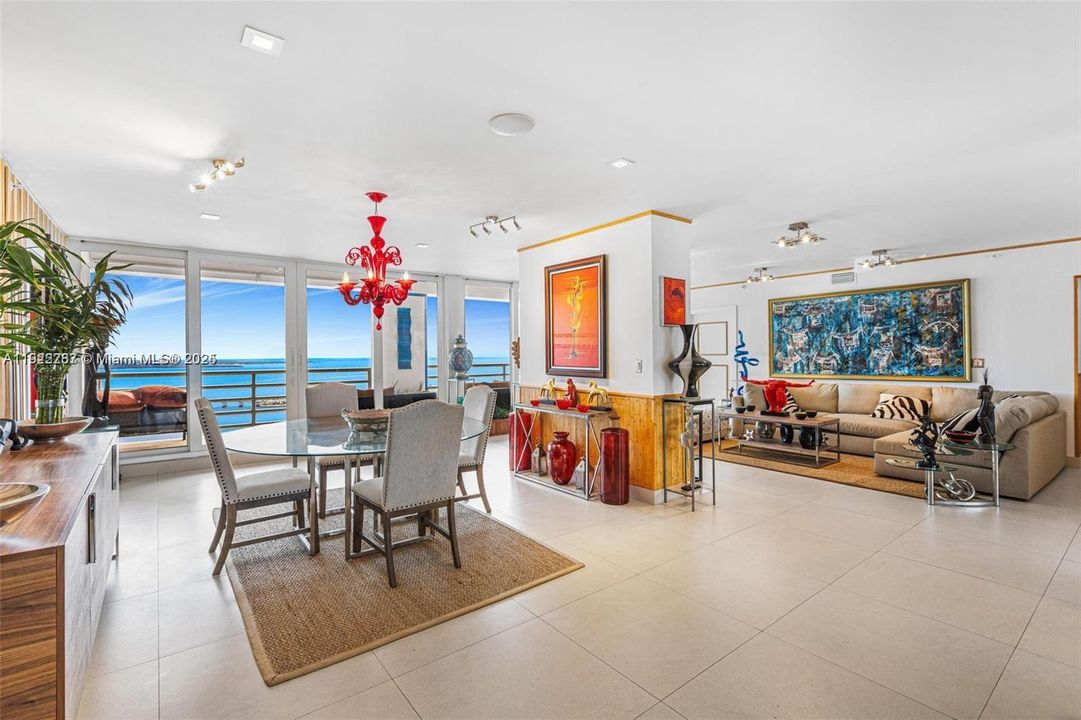 En Renta: $15,000 (4 camas, 4 baños, 3280 Pies cuadrados)