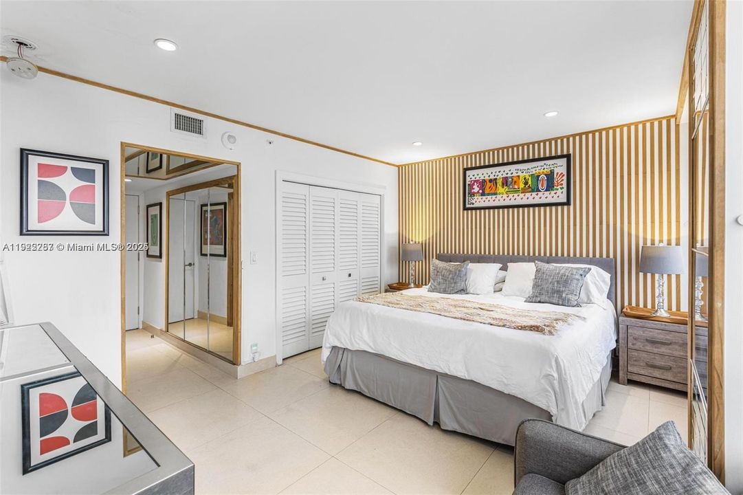 En Renta: $15,000 (4 camas, 4 baños, 3280 Pies cuadrados)