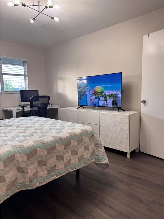 En Venta: $245,000 (2 camas, 2 baños, 965 Pies cuadrados)