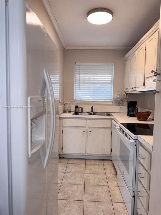 En Venta: $245,000 (2 camas, 2 baños, 965 Pies cuadrados)