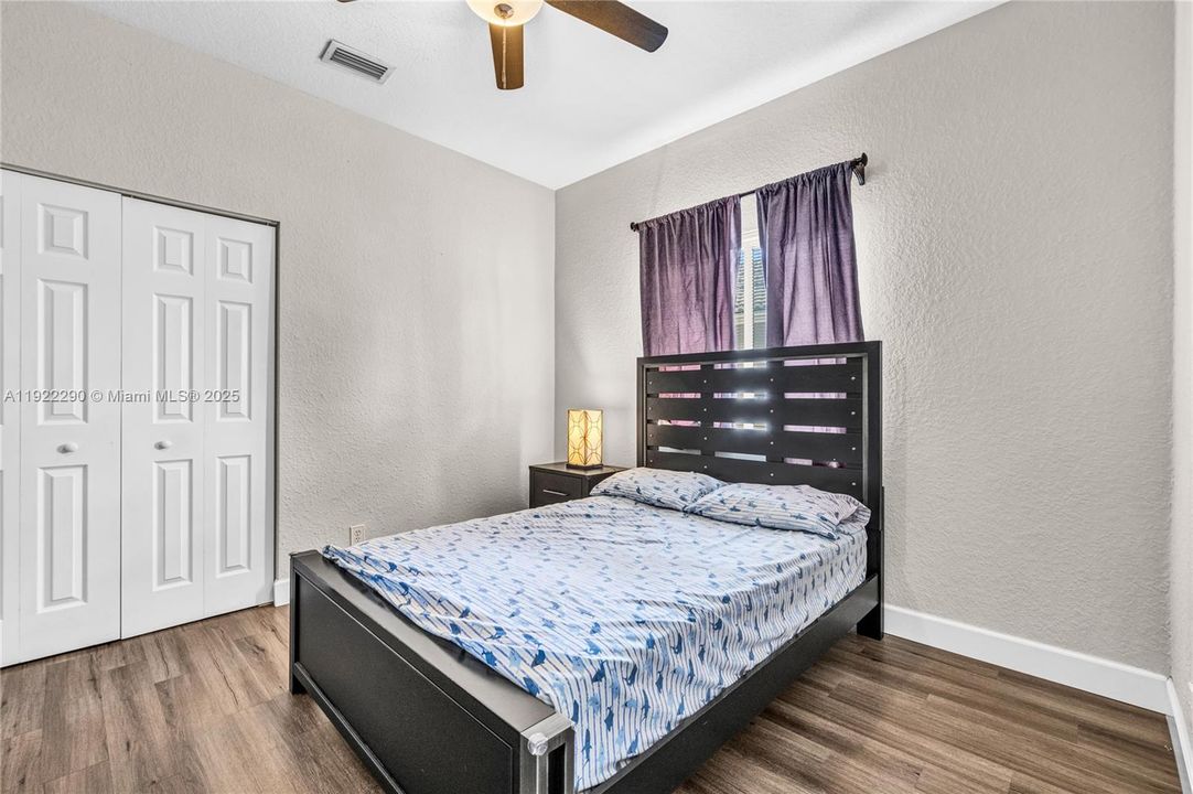 For Sale: $533,000 (3 beds, 2 baths, 1712 Square Feet)