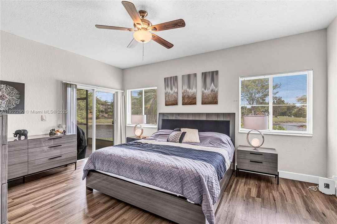 For Sale: $533,000 (3 beds, 2 baths, 1712 Square Feet)