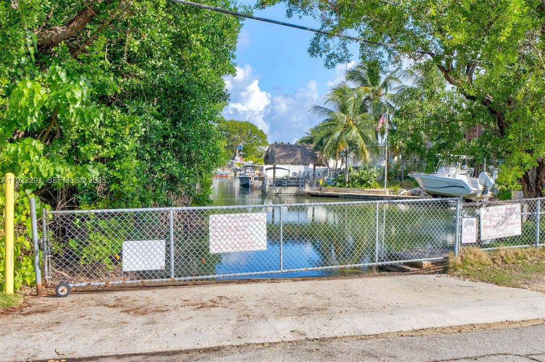 待售: $519,900 (1 贝兹, 1 浴室, 561 平方英尺)