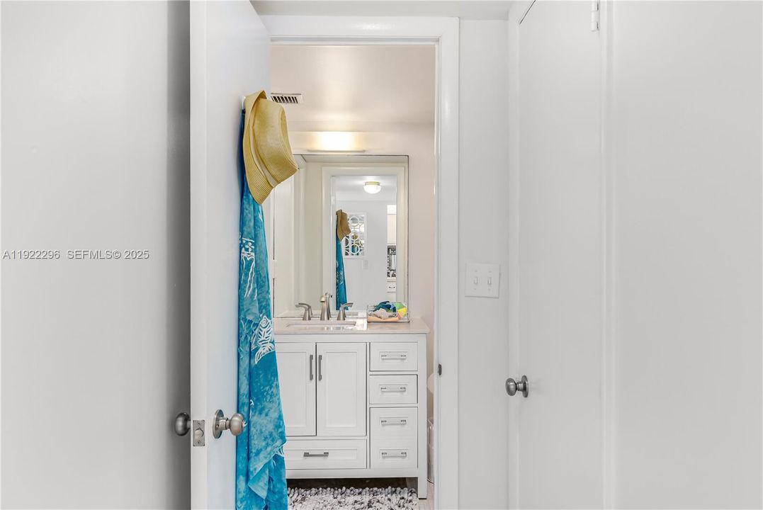 For Rent: $3,600 (0 beds, 1 baths, 500 Square Feet)