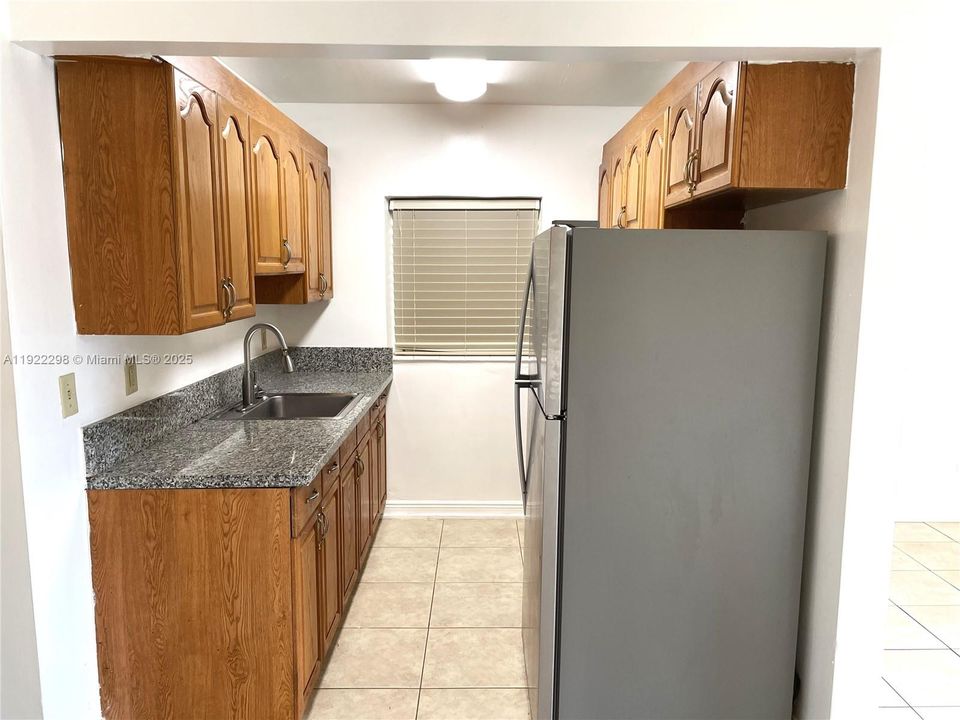 В аренду: $1,650 (1 спален, 1 ванн, 658 Квадратных фут)