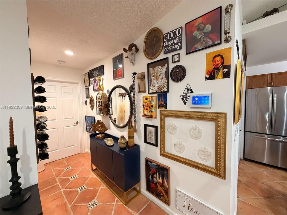 出租: $2,800 (2 贝兹, 2 浴室, 1001 平方英尺)