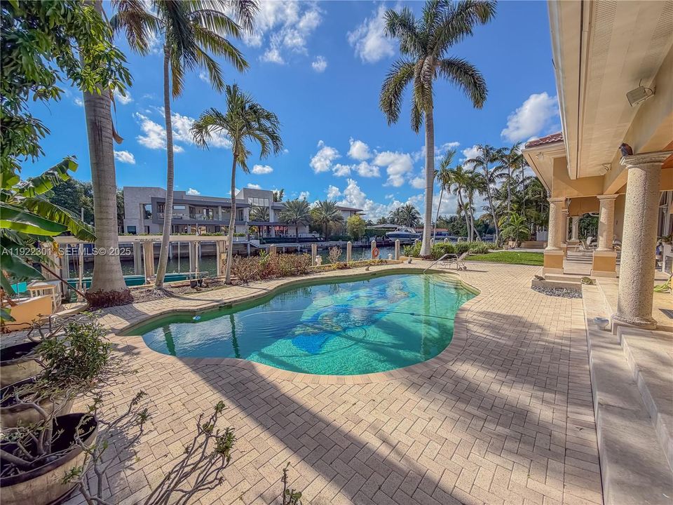 For Sale: $8,000,000 (3 beds, 4 baths, 4257 Square Feet)