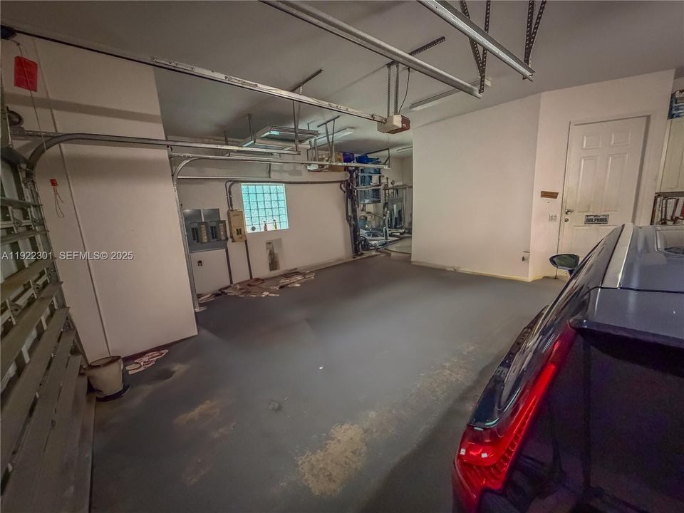 For Sale: $8,000,000 (3 beds, 4 baths, 4257 Square Feet)