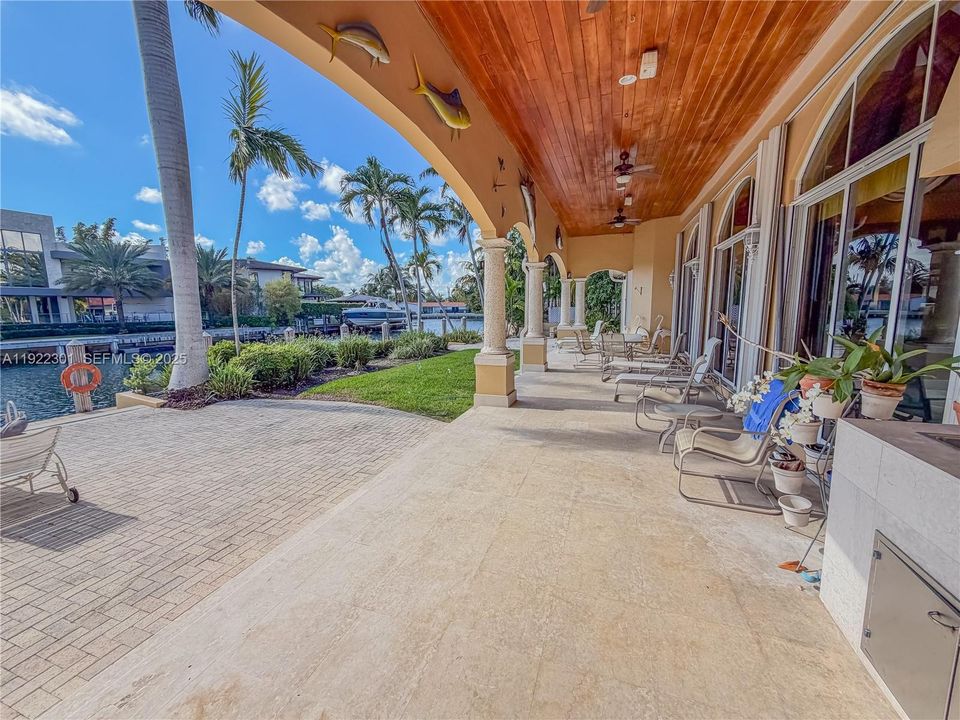 For Sale: $8,000,000 (3 beds, 4 baths, 4257 Square Feet)