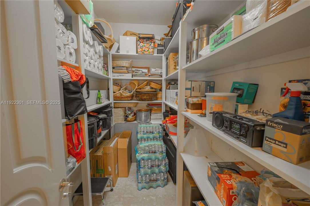 For Sale: $8,000,000 (3 beds, 4 baths, 4257 Square Feet)