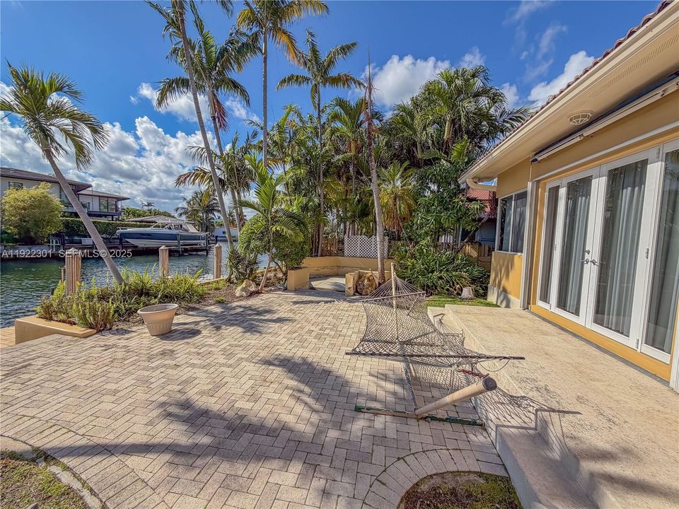 For Sale: $8,000,000 (3 beds, 4 baths, 4257 Square Feet)