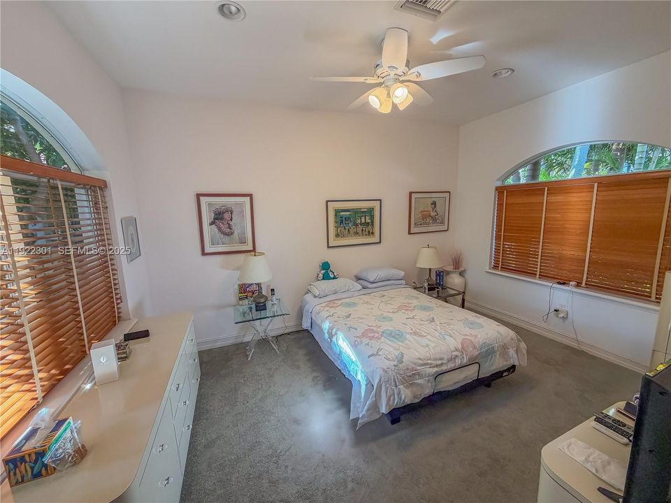 For Sale: $8,000,000 (3 beds, 4 baths, 4257 Square Feet)