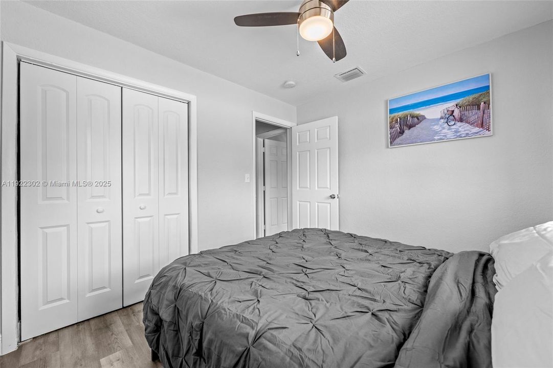 出租: $2,800 (2 贝兹, 1 浴室, 2344 平方英尺)