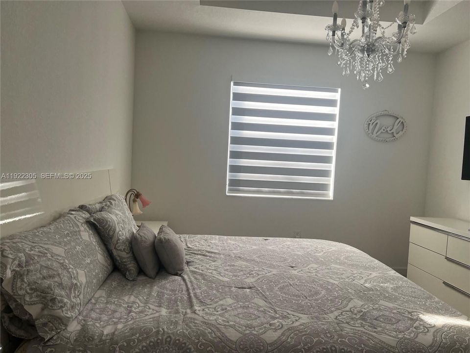 На продажу: $395,500 (3 спален, 2 ванн, 1695 Квадратных фут)