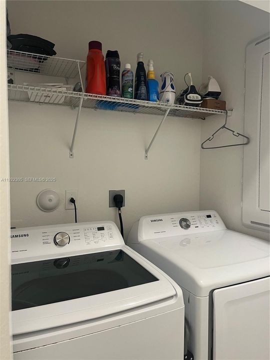 На продажу: $395,500 (3 спален, 2 ванн, 1695 Квадратных фут)