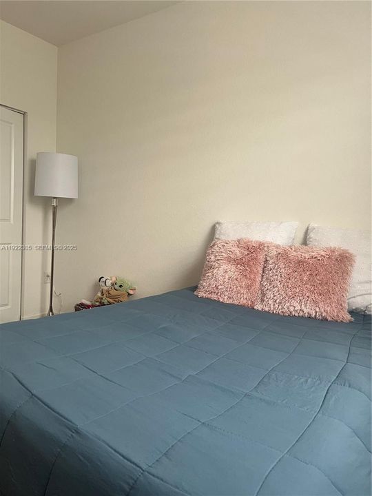 На продажу: $395,500 (3 спален, 2 ванн, 1695 Квадратных фут)