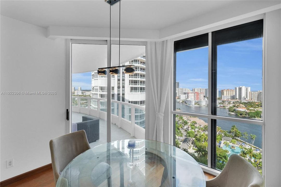 For Sale: $1,248,000 (3 beds, 2 baths, 2440 Square Feet)