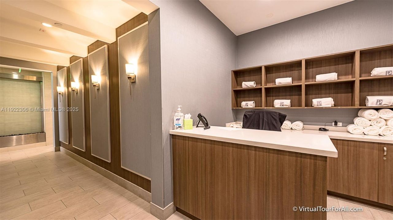 For Sale: $1,248,000 (3 beds, 2 baths, 2440 Square Feet)