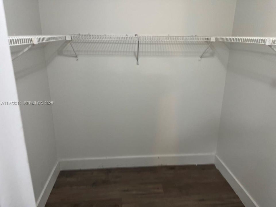 В аренду: $2,400 (2 спален, 2 ванн, 921 Квадратных фут)