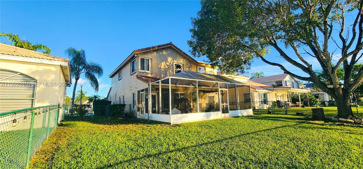 For Sale: $760,000 (4 beds, 2 baths, 2175 Square Feet)