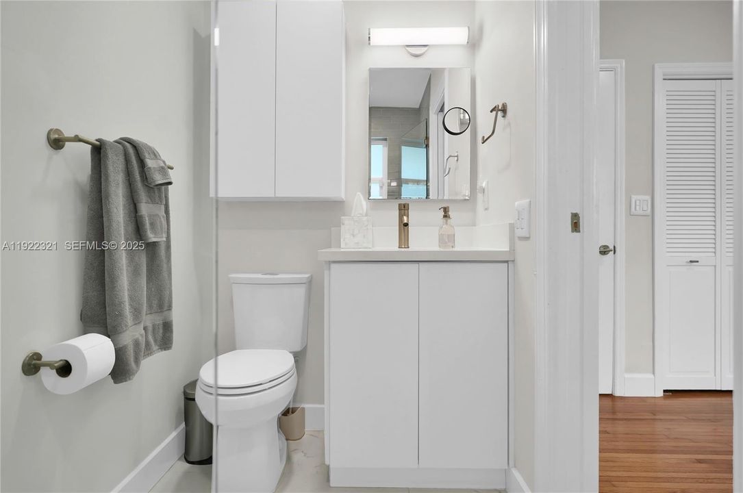 For Sale: $1,375,000 (3 beds, 2 baths, 1650 Square Feet)