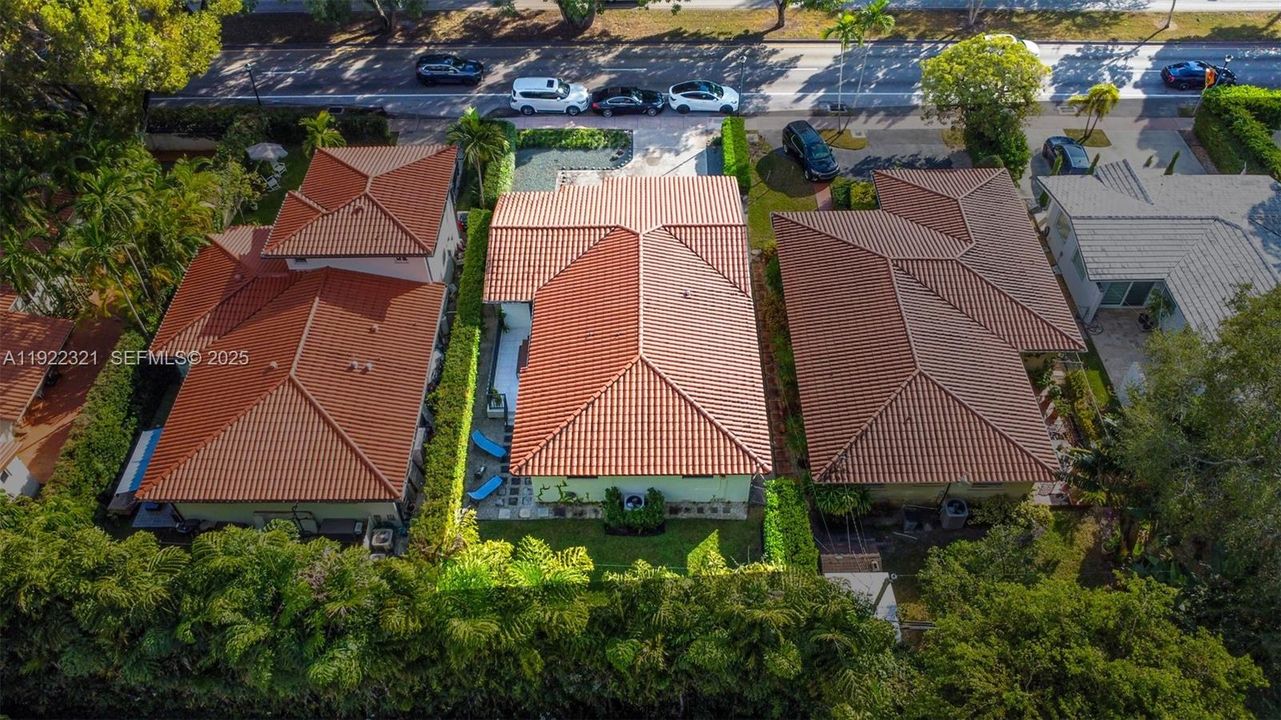 For Sale: $1,375,000 (3 beds, 2 baths, 1650 Square Feet)