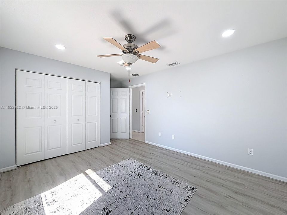 For Sale: $425,000 (3 beds, 2 baths, 1650 Square Feet)