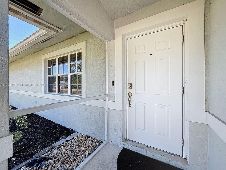 For Sale: $425,000 (3 beds, 2 baths, 1650 Square Feet)