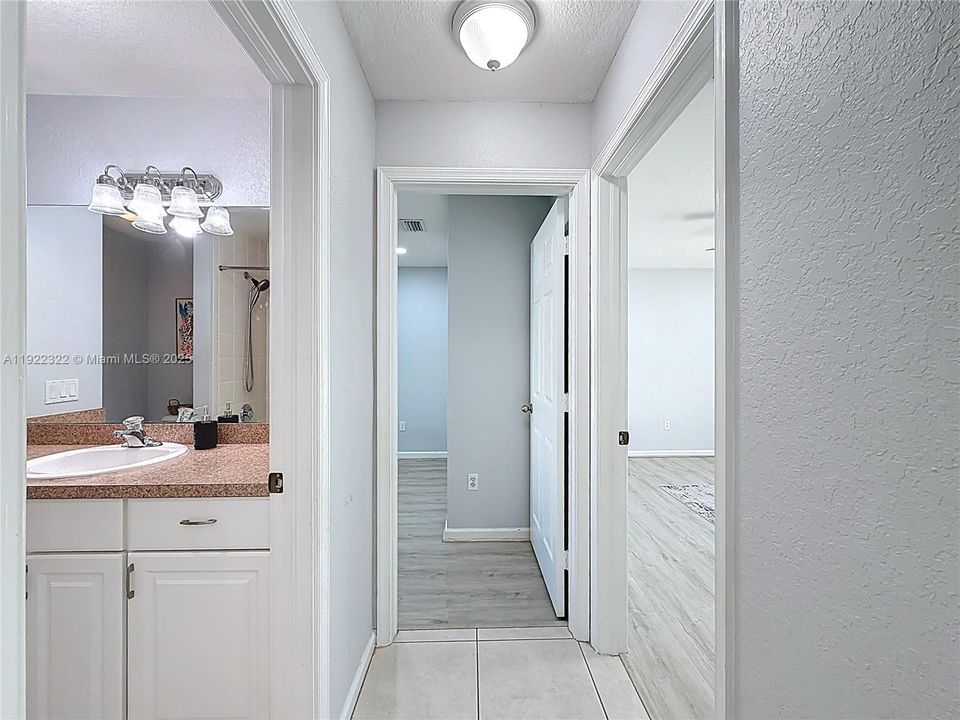 For Sale: $425,000 (3 beds, 2 baths, 1650 Square Feet)