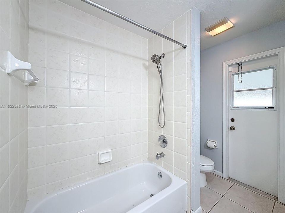 For Sale: $425,000 (3 beds, 2 baths, 1650 Square Feet)