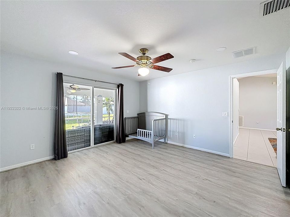 For Sale: $425,000 (3 beds, 2 baths, 1650 Square Feet)