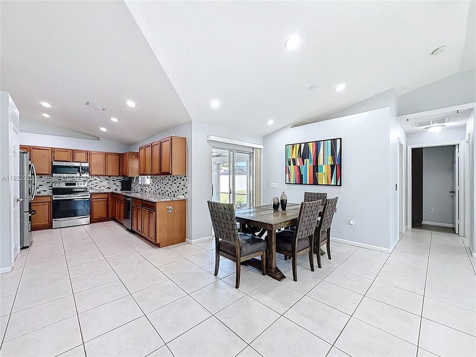 For Sale: $425,000 (3 beds, 2 baths, 1650 Square Feet)