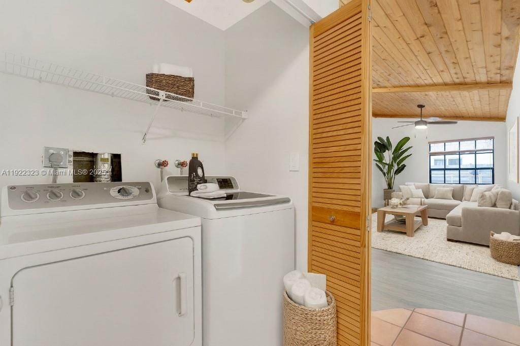 For Sale: $650,000 (4 beds, 2 baths, 1588 Square Feet)