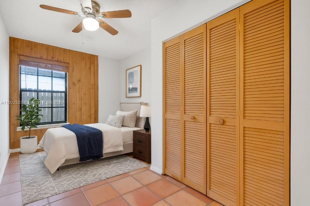 For Sale: $650,000 (4 beds, 2 baths, 1588 Square Feet)