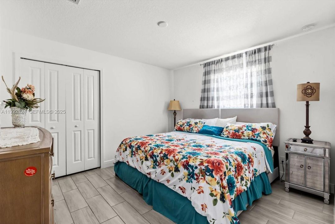 For Sale: $514,900 (4 beds, 3 baths, 1976 Square Feet)