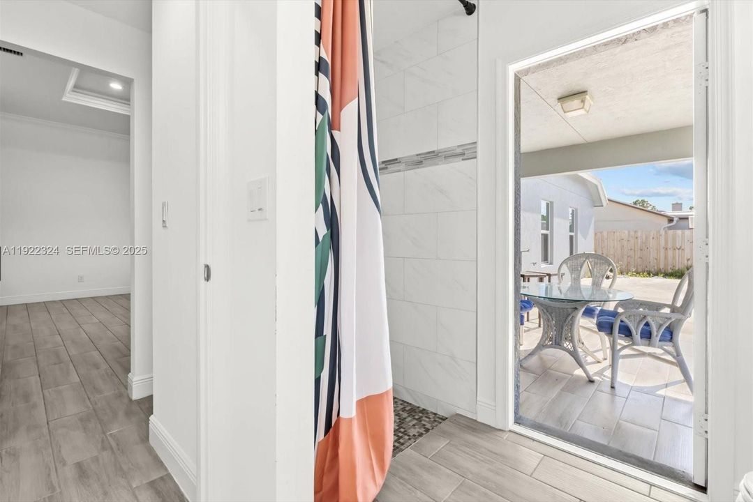 For Sale: $514,900 (4 beds, 3 baths, 1976 Square Feet)