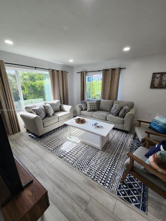 В аренду: $2,999 (2 спален, 2 ванн, 0 Квадратных фут)