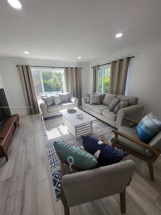 В аренду: $2,999 (2 спален, 2 ванн, 0 Квадратных фут)