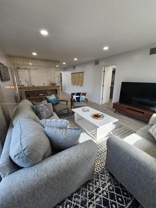 В аренду: $2,999 (2 спален, 2 ванн, 0 Квадратных фут)