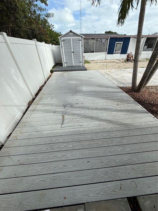 For Sale: $315,000 (1,872 sqft)