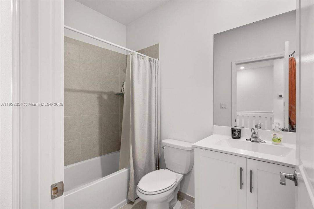 待售: $474,987 (3 贝兹, 2 浴室, 1651 平方英尺)