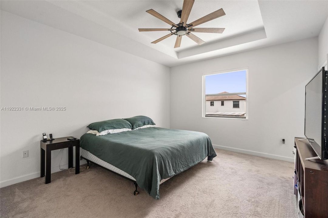 待售: $474,987 (3 贝兹, 2 浴室, 1651 平方英尺)