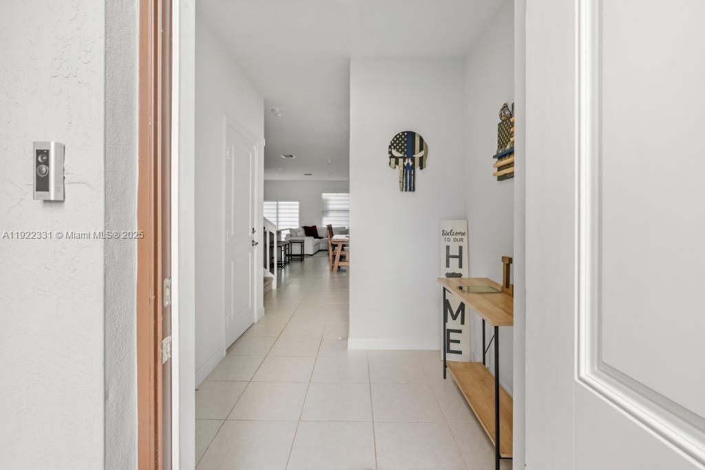 待售: $474,987 (3 贝兹, 2 浴室, 1651 平方英尺)