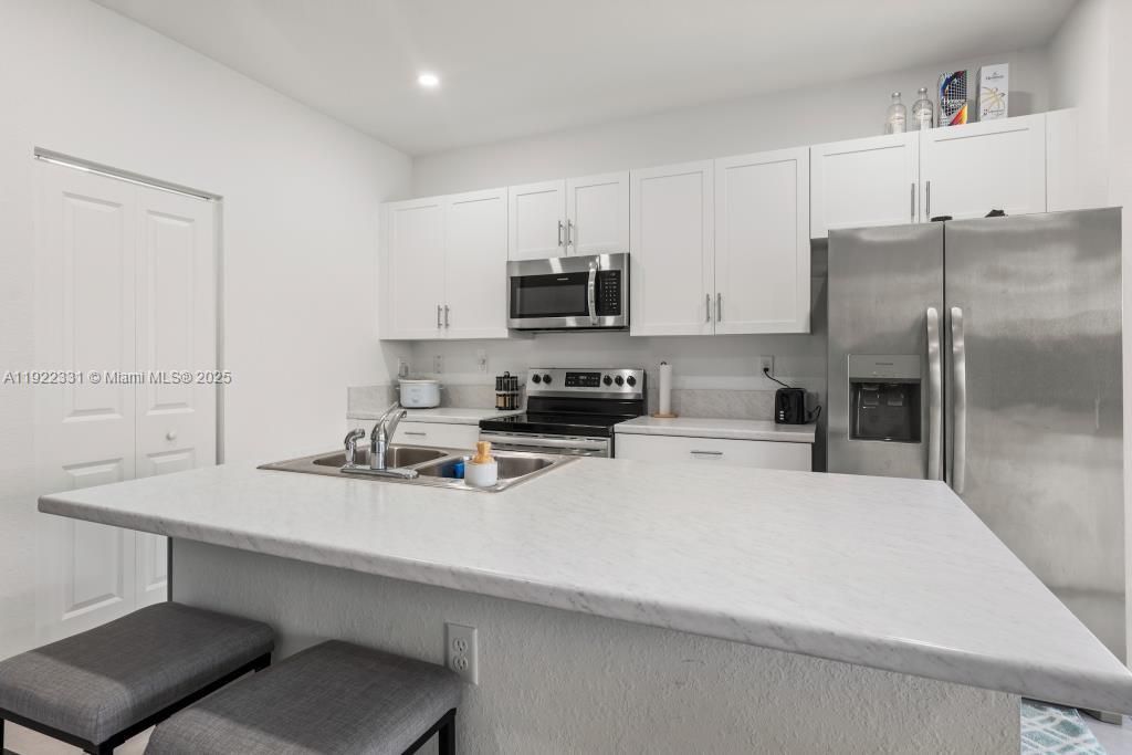 待售: $474,987 (3 贝兹, 2 浴室, 1651 平方英尺)