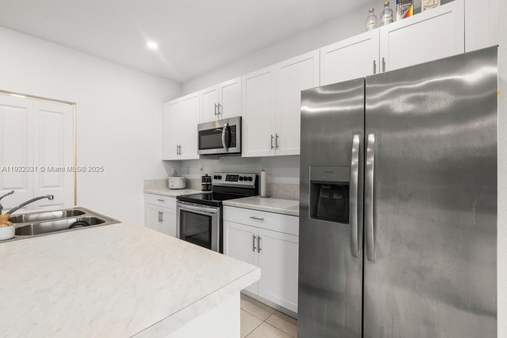 待售: $474,987 (3 贝兹, 2 浴室, 1651 平方英尺)