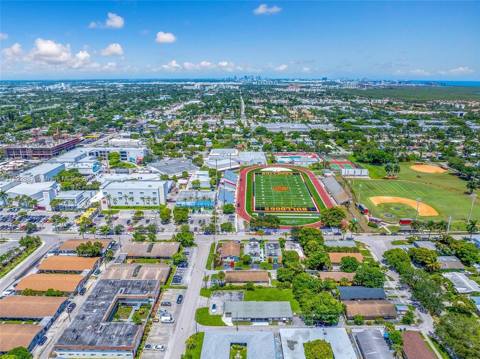 待售: $200,000 (0.14 acres)