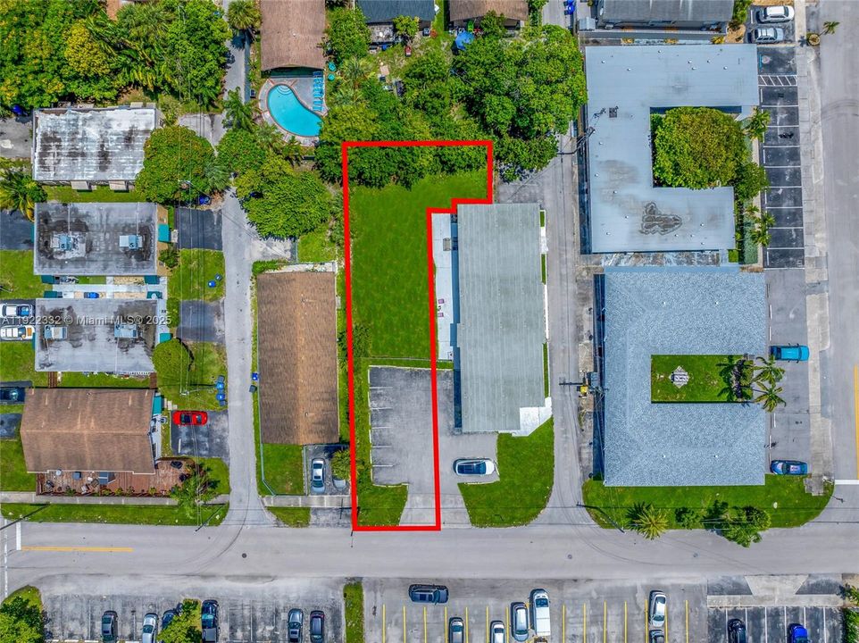 待售: $200,000 (0.14 acres)