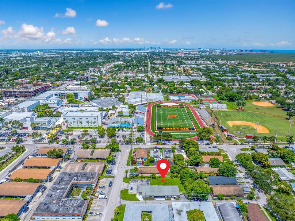 待售: $200,000 (0.14 acres)